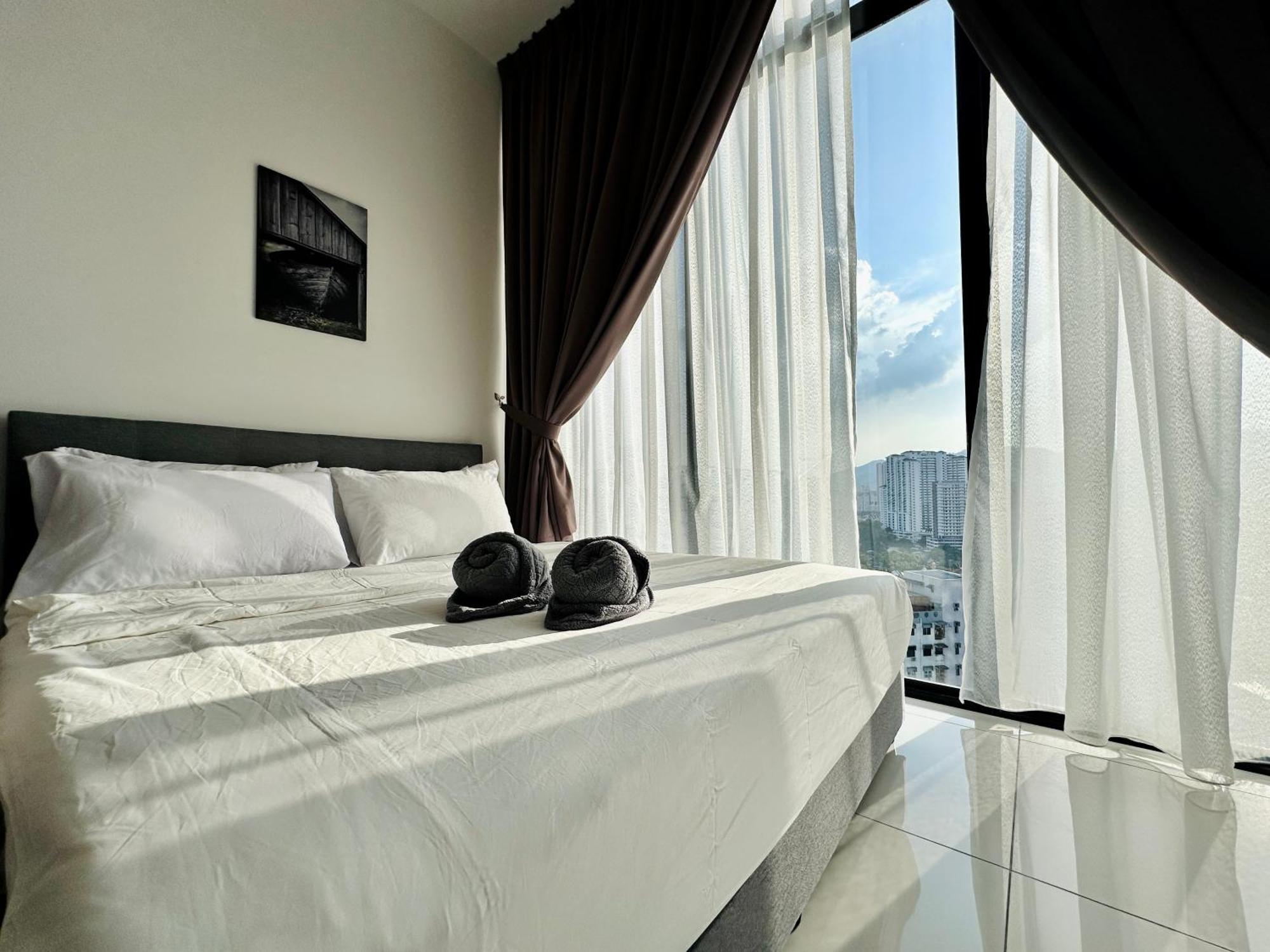 Bali-style 2Bedroom Condo @ Georgetown Esterno foto